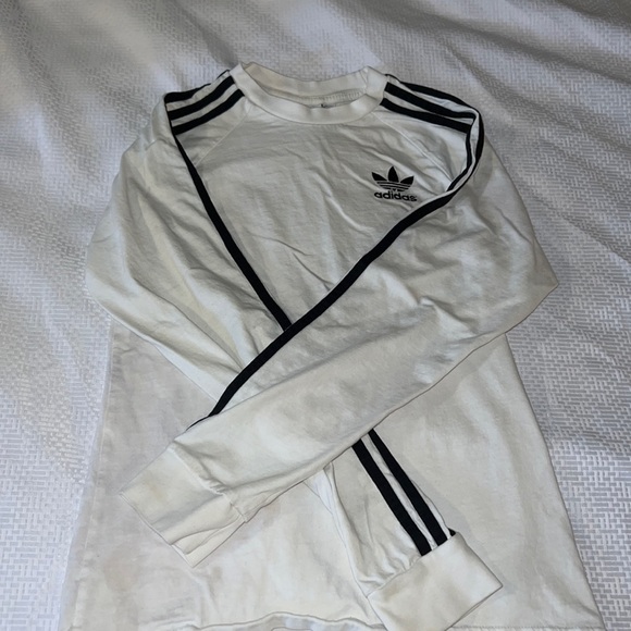 Brand new adidas long sleeve - Picture 1 of 3